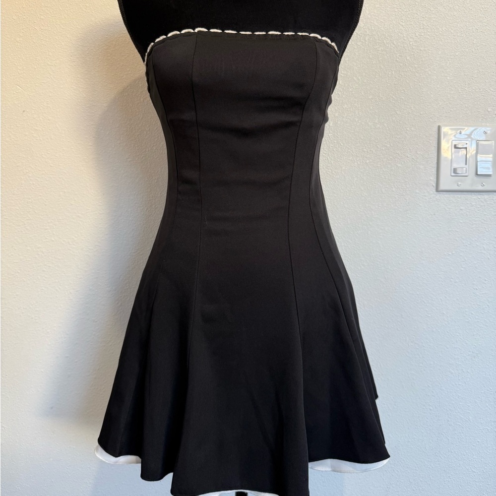Musera Strapless Black & White Fit-and-Flare Dress | Size Small - Picture 2 of 9